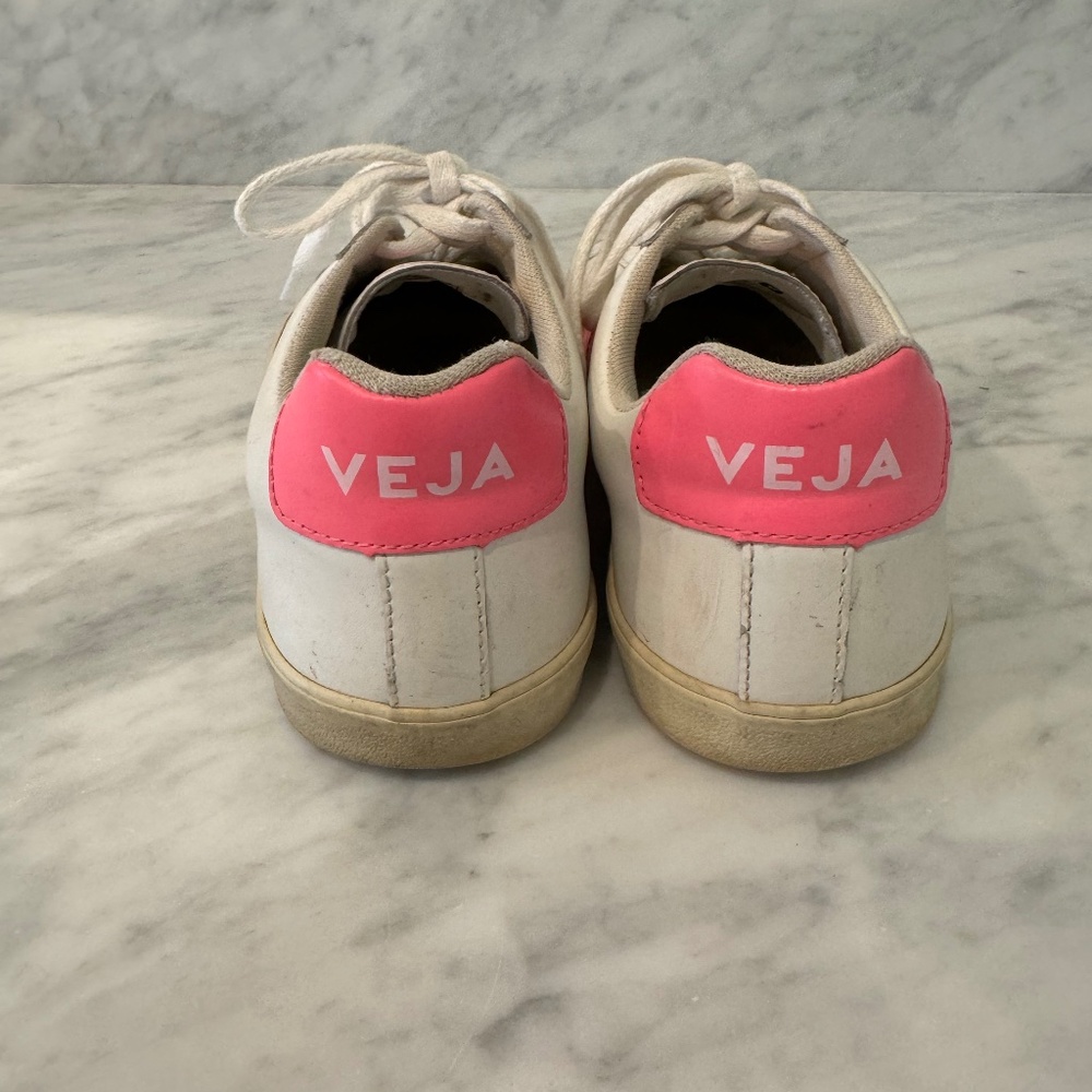 Veja white leather bright pink logo